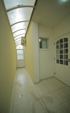 Casa de condomínio para alugar com 123m², 2 quartos e 2 vagasÁrea de Serviço