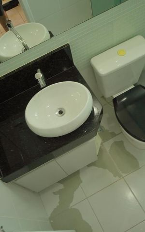 Casa de condomínio para alugar com 123m², 2 quartos e 2 vagasBanheiro 