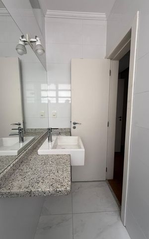 Apartamento para alugar com 320m², 3 quartos e 2 vagas Apartamento para alugar com 320m², 3 quartos e 2 vagasbanheiro 3