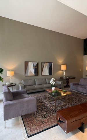 Apartamento para alugar com 320m², 3 quartos e 2 vagas Apartamento para alugar com 320m², 3 quartos e 2 vagasHall