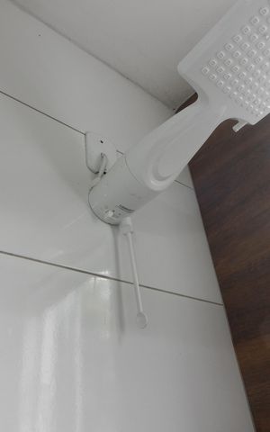 Casa de condomínio para alugar com 95m², 3 quartos e 1 vagaBanheiro Social