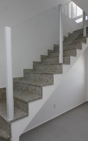 Apartamento para alugar com 50m², 1 quarto e 1 vagaEscada