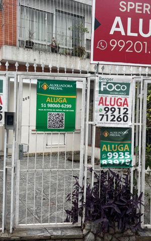 Casa para alugar com 145m², 3 quartos e 1 vaga Casa para alugar com 145m², 3 quartos e 1 vagaPlaquinha Instalada código SUPD-152