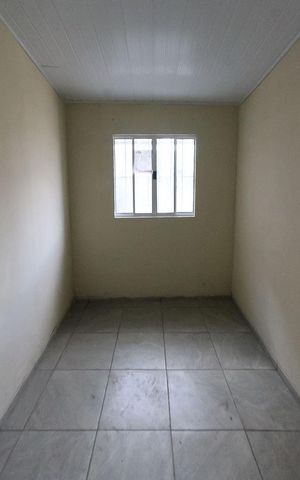 Casa para alugar com 36m², 2 quartos e 1 vaga