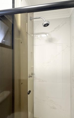 Apartamento para alugar com 62m², 2 quartos e 2 vagas Apartamento para alugar com 62m², 2 quartos e 2 vagasBanheiro