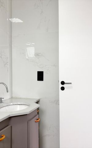 Apartamento para alugar com 62m², 2 quartos e 2 vagas Apartamento para alugar com 62m², 2 quartos e 2 vagasBanheiro da Suíte