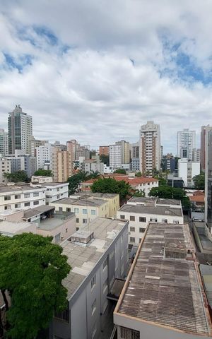 Apartamento à venda com 340m², 5 quartos e 3 vagas Apartamento à venda com 340m², 5 quartos e 3 vagasvista