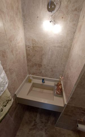Apartamento à venda com 340m², 5 quartos e 3 vagas Apartamento à venda com 340m², 5 quartos e 3 vagaslavabo