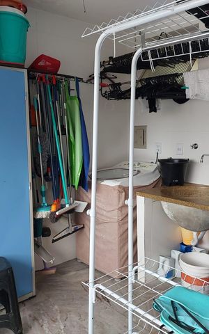 Apartamento à venda com 340m², 5 quartos e 3 vagas Apartamento à venda com 340m², 5 quartos e 3 vagasLavanderia