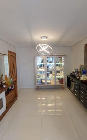 Apartamento à venda com 340m², 5 quartos e 3 vagas Apartamento à venda com 340m², 5 quartos e 3 vagassala