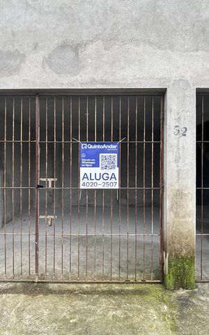 Casa para alugar com 36m², 2 quartos e sem vaga Casa para alugar com 36m², 2 quartos e sem vagaFachada