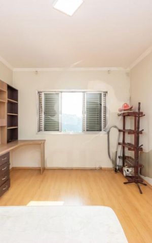 Casa à venda com 156m², 3 quartos e 1 vaga