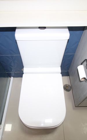 Casa de condomínio para alugar com 110m², 2 quartos e 2 vagasBanheiro