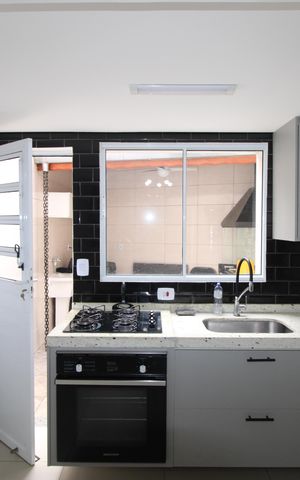 Casa de condomínio para alugar com 110m², 2 quartos e 2 vagasCozinha