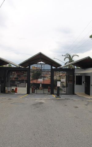 Casa de condomínio para alugar com 110m², 2 quartos e 2 vagasFachada
