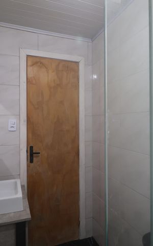 Casa para alugar com 80m², 3 quartos e 2 vagasBanheiro