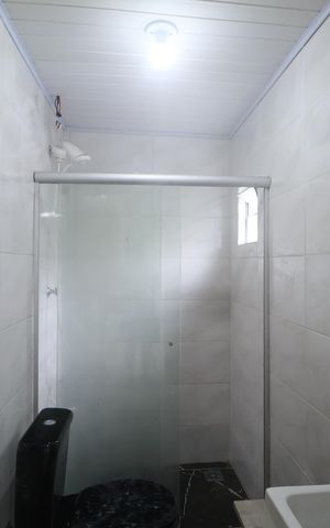 Casa para alugar com 80m², 3 quartos e 2 vagasBanheiro
