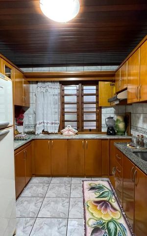 Casa à venda com 150m², 2 quartos e 3 vagas