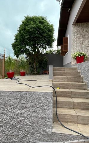 Casa à venda com 150m², 2 quartos e 3 vagas