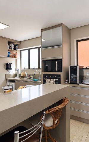 Apartamento à venda com 177m², 3 quartos e 3 vagasCozinha e Área de Serviço