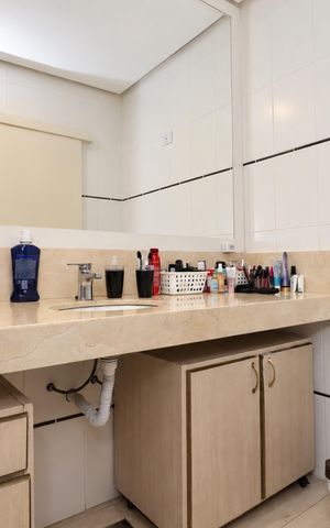 Apartamento à venda com 177m², 3 quartos e 3 vagasBanheiro