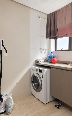 Apartamento à venda com 177m², 3 quartos e 3 vagasÁrea de Serviço
