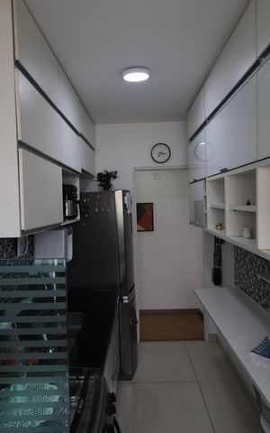 Apartamento à venda com 53m², 2 quartos e 1 vagaCozinha e Área de Serviço