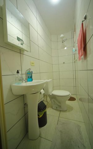 Casa à venda com 120m², 3 quartos e 1 vagaBanheiro