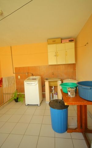 Casa à venda com 120m², 3 quartos e 1 vagaÁrea de Serviço