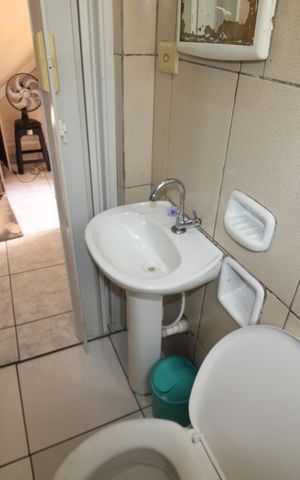 Casa à venda com 22m², 1 quarto e sem vagaBanheiro