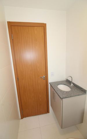 Apartamento para alugar com 60m², 2 quartos e 2 vagasBanheiro