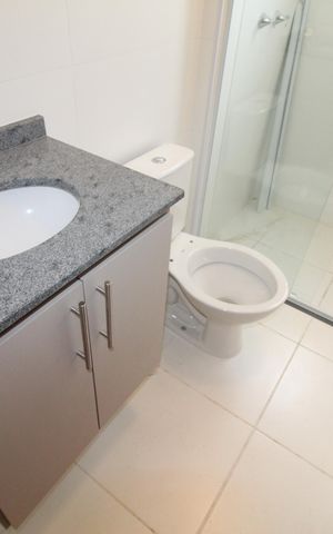 Apartamento para alugar com 60m², 2 quartos e 2 vagasBanheiro