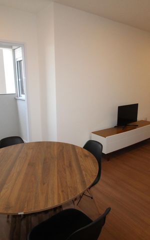 Apartamento para alugar com 60m², 2 quartos e 2 vagasSala