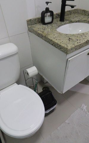 Apartamento para alugar com 72m², 2 quartos e 1 vagaBanheiro