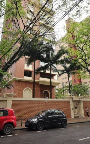 Apartamento para alugar com 315m², 4 quartos e 4 vagasFachada