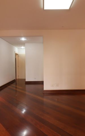 Apartamento para alugar com 315m², 4 quartos e 4 vagasSuíte 4