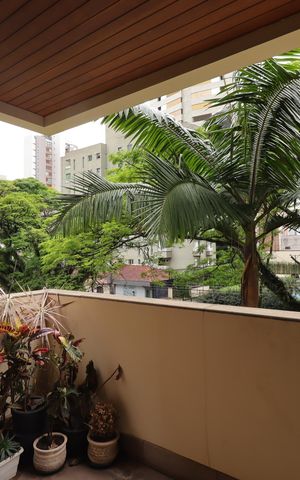 Apartamento para alugar com 315m², 4 quartos e 4 vagasVaranda da Sala de Estar
