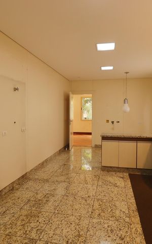 Apartamento para alugar com 315m², 4 quartos e 4 vagasCozinha