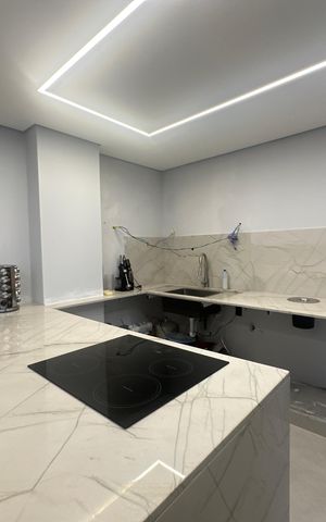 Apartamento à venda com 112m², 3 quartos e 2 vagas Apartamento à venda com 112m², 3 quartos e 2 vagasCozinha