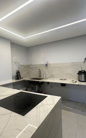 Apartamento à venda com 112m², 3 quartos e 2 vagas Apartamento à venda com 112m², 3 quartos e 2 vagasCozinha
