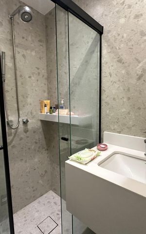Apartamento à venda com 112m², 3 quartos e 2 vagas Apartamento à venda com 112m², 3 quartos e 2 vagasBanheiro Social