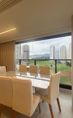 Apartamento à venda com 112m², 3 quartos e 2 vagas Apartamento à venda com 112m², 3 quartos e 2 vagasVaranda da Sala
