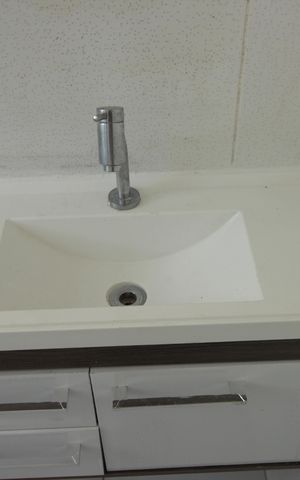 Apartamento para alugar com 81m², 2 quartos e 1 vagaBanheiro
