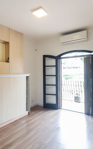 Casa para alugar com 300m², 3 quartos e 2 vagas Casa para alugar com 300m², 3 quartos e 2 vagasSuíte