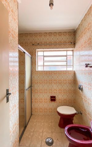 Casa para alugar com 250m², 3 quartos e 2 vagas Casa para alugar com 250m², 3 quartos e 2 vagasBanheiro