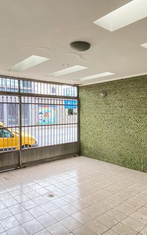 Casa para alugar com 250m², 3 quartos e 2 vagas Casa para alugar com 250m², 3 quartos e 2 vagasGaragem