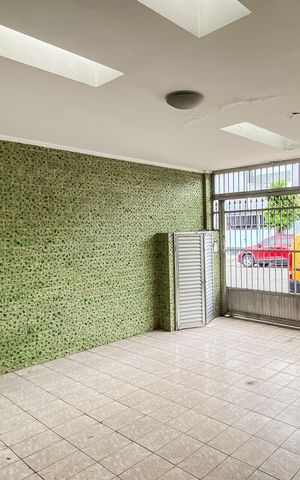 Casa para alugar com 250m², 3 quartos e 2 vagas Casa para alugar com 250m², 3 quartos e 2 vagasGaragem