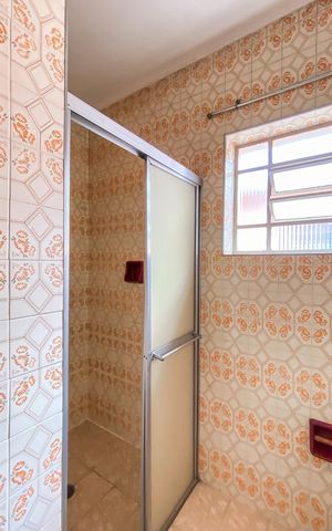 Casa para alugar com 250m², 3 quartos e 2 vagas Casa para alugar com 250m², 3 quartos e 2 vagasBanheiro