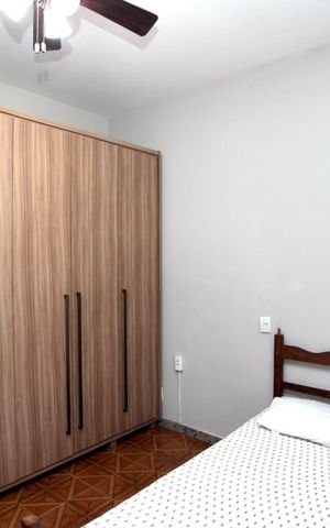 Casa à venda com 493m², 6 quartos e 5 vagas Casa à venda com 493m², 6 quartos e 5 vagasQuarto 1