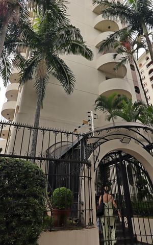 Apartamento à venda com 137m², 3 quartos e 2 vagasFachada